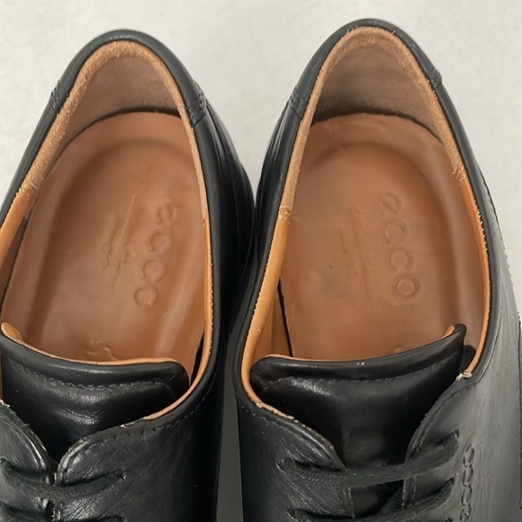 ECCO Men’s Dress Shoe Soft Leather Queenstown Oxfords Size 8 - Picture 3 of 9